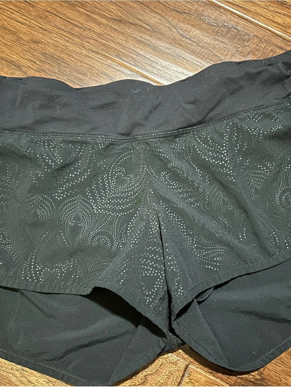 Lululemon Speed Short Beautiful Baroque Laser Cut Black 2.5